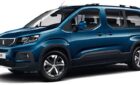 Paros erkunden mit Komfort: 7-Sitzer-Autovermietung für das perfekte Familienerlebnis oder Abenteuer mit Freunden.